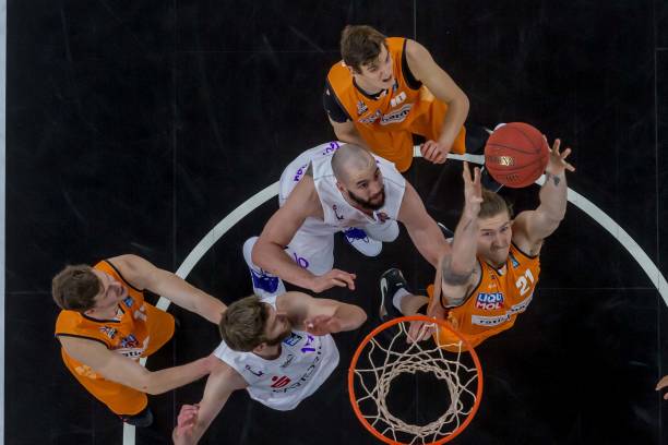 力求在体能 力求在体能