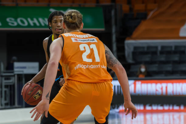 的历史交锋 的历史交锋